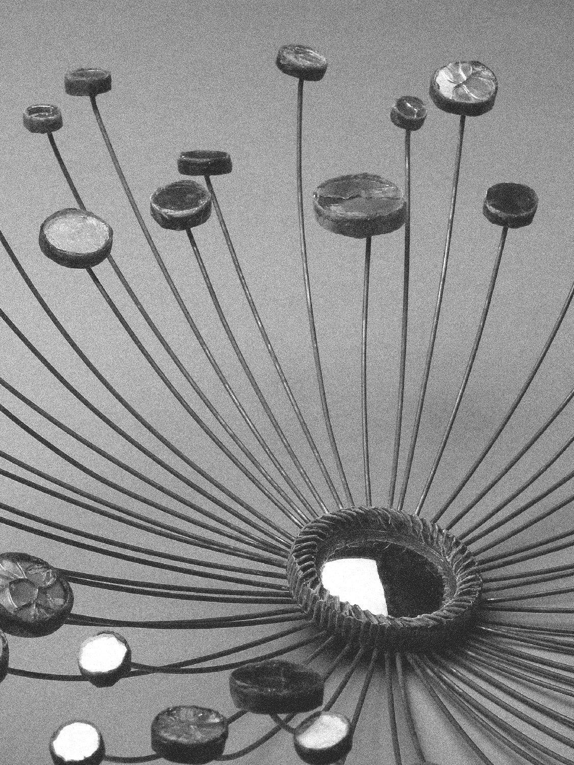 Miroir Line Vautrin, detail